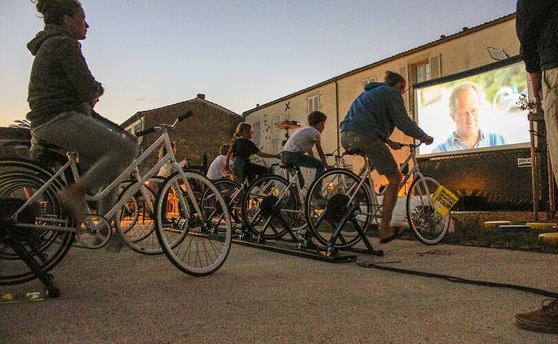 Projection vélo cinéma en plein air